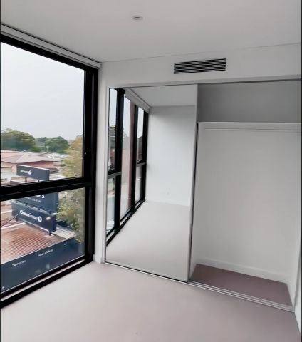 2 bed 2 bath - Photo 4