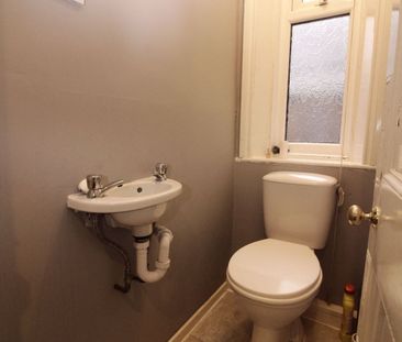 Fenham, Newcastle Upon Tyne - Photo 3