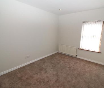 46 Mayfield High Street, Newtownabbey, BT36 7WU - Photo 3