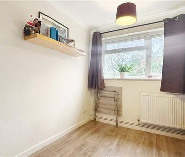 2 bedroom maisonette to rent - Photo 2