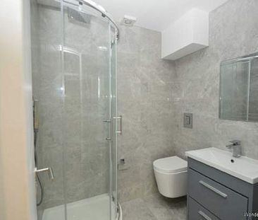 2 bedroom property to rent in Purley - Photo 1