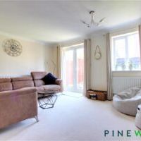 3 BEDROOM House - Mid Terrace - Photo 1