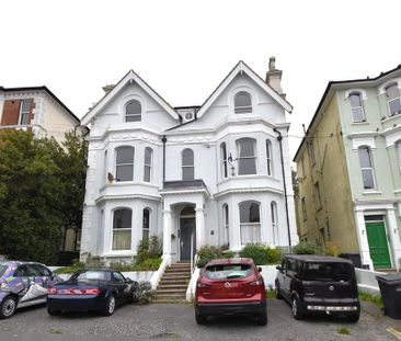 2 bedroom flat to rent - Photo 6