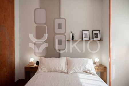 3 room luxury Apartment for rent in Madrid, Community of Madrid - Photo 2