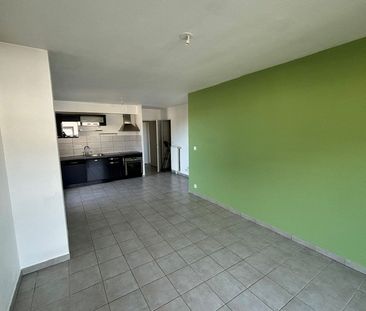 Location Appartement 2 pièces 48m² LA MOTTE SERVOLEX 73290 - Photo 3