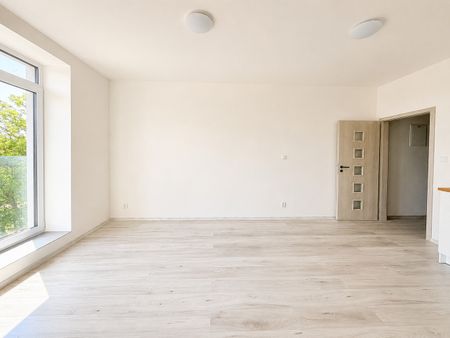 Pronájem bytu 2+kk 33 m² - Photo 2