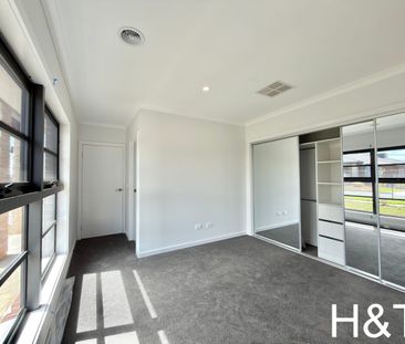 Brand New Four-bedroom house - Photo 5