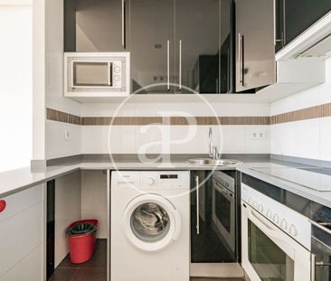 Flat for rent in Virgen del Cortijo - Manoteras (Hortaleza) - Photo 2