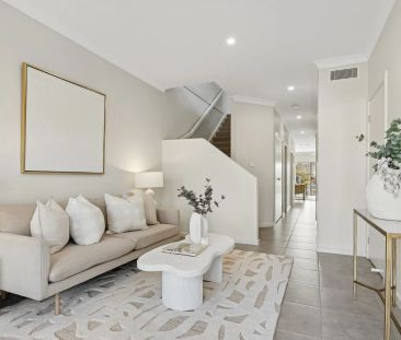 Luxuriously Designed Four Bedroom Duplex in Ultra-Convenient Setting - Photo 2