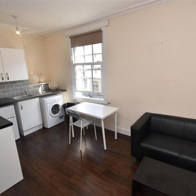 1 bedroom apartment to rent - Photo 1