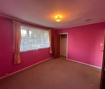 4 bdrm family home, massive yard and garden! - Photo 4