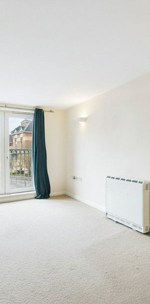 Farnborough Road, Farnborough Farnborough Road, Farnborough - Photo 1