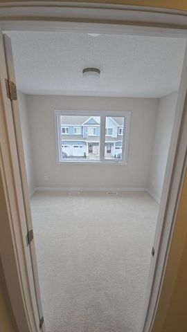 For Lease - 25 Pumice Place, Barrhaven, Ontario - Photo 2
