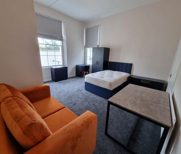 1 Bed Student Accommodation - Photo 4