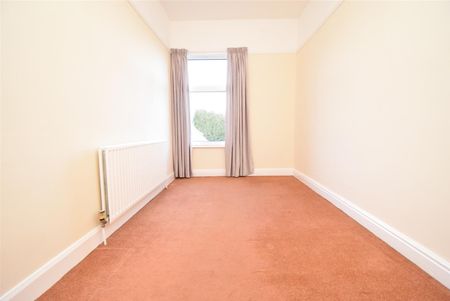 Ouchthorpe Lane, Outwood - Photo 3