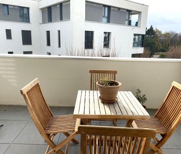 Bel appartement de 2.5 pièces avec balcon - Photo 2