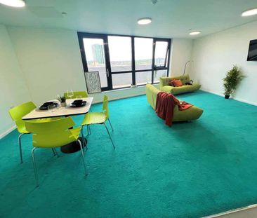 Premier Wet Room Ensuite - Photo 1