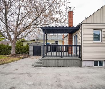 For Lease - 96 Mohawk Road, Hamilton, Ontario - Photo 4