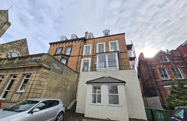 Flat 2a, 26 Ramshill Road, Scarborough - Photo 1