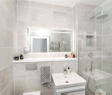 Stylish and contemporary five bedroom, three bathroom property in t... - Photo 3