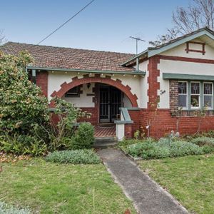 2 Narrawong Crescent, Caulfield South - Photo 2