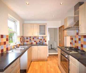 3 bedroom terraced house to rent - Photo 3