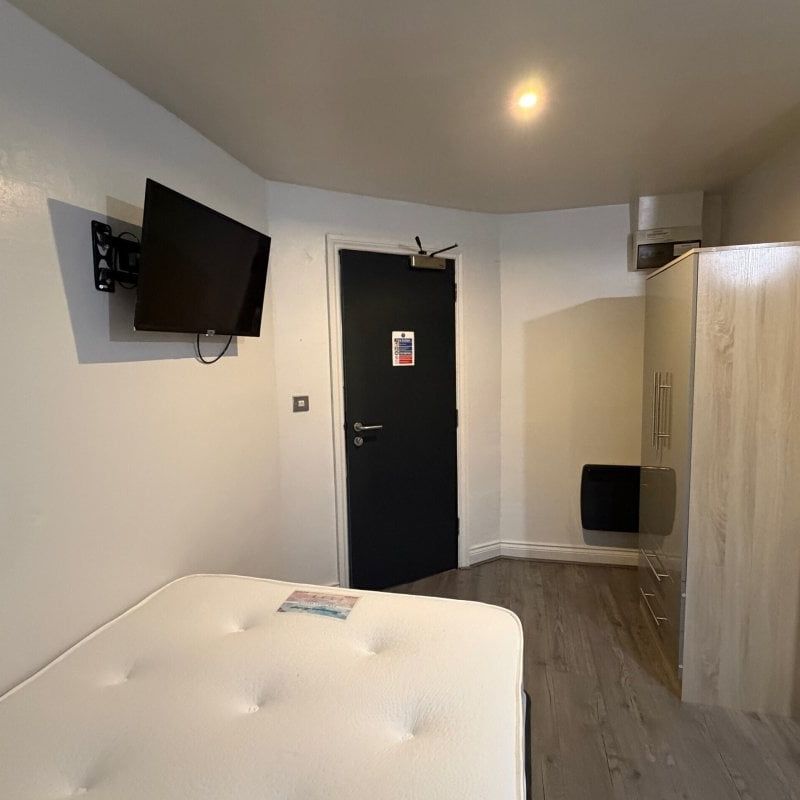 Oldgate, HUDDERSFIELD - Photo 1