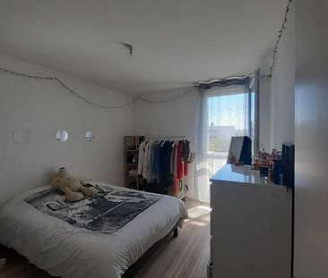 Location Appartement 2 pièces 43m² LE PETIT QUEVILLY 76140 - Photo 3