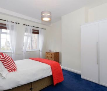 2 Bed Flat, Carmichael Court, SW13 - Photo 5