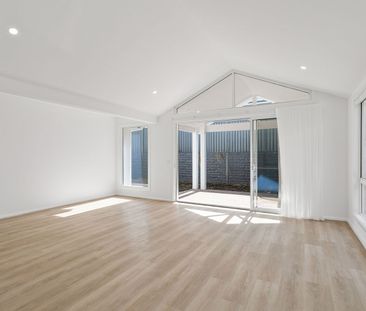 32 Eagle Street, Calderwood - Photo 3