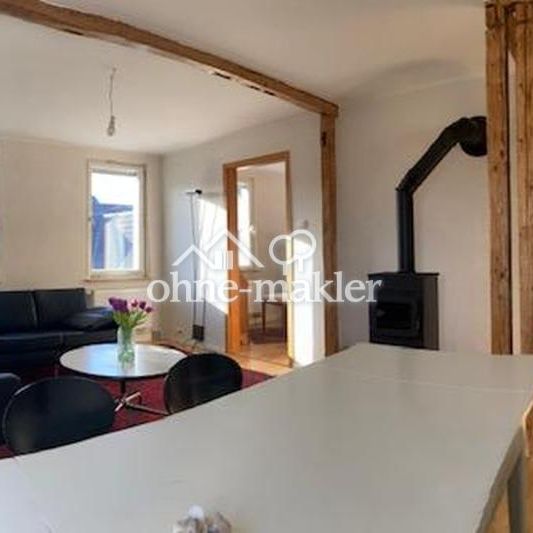 Hell, ruhig, renoviert - Altbauwohnung mit Parkett - optional Kaminofen - Photo 1