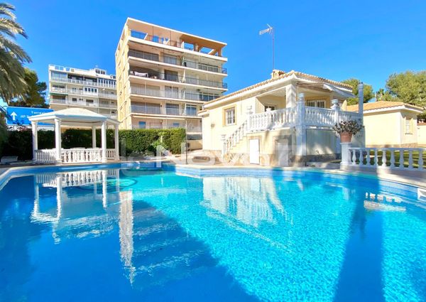 Incredible villa 1 minute from La Zenia be