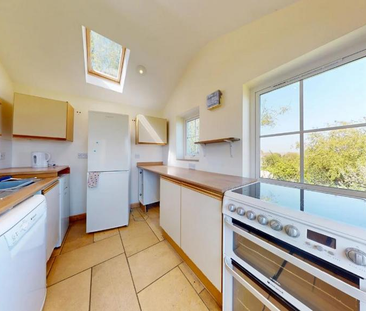 3 bedroom semi-detached house to rent - Photo 4