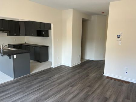 For Lease - 256 Pottruff Road, Brant, Ontario - Photo 2