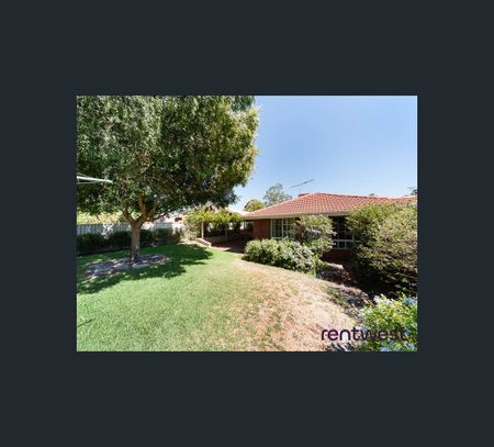 18B Hertford Close, Bull Creek, WA 6149 - Photo 5