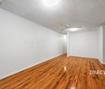 2/32 BEATRICE ST - Photo 2