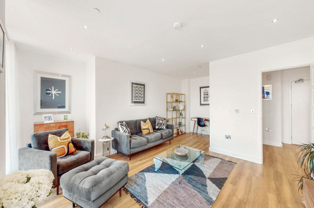 Shackleton Way, London, E16 - Photo 2