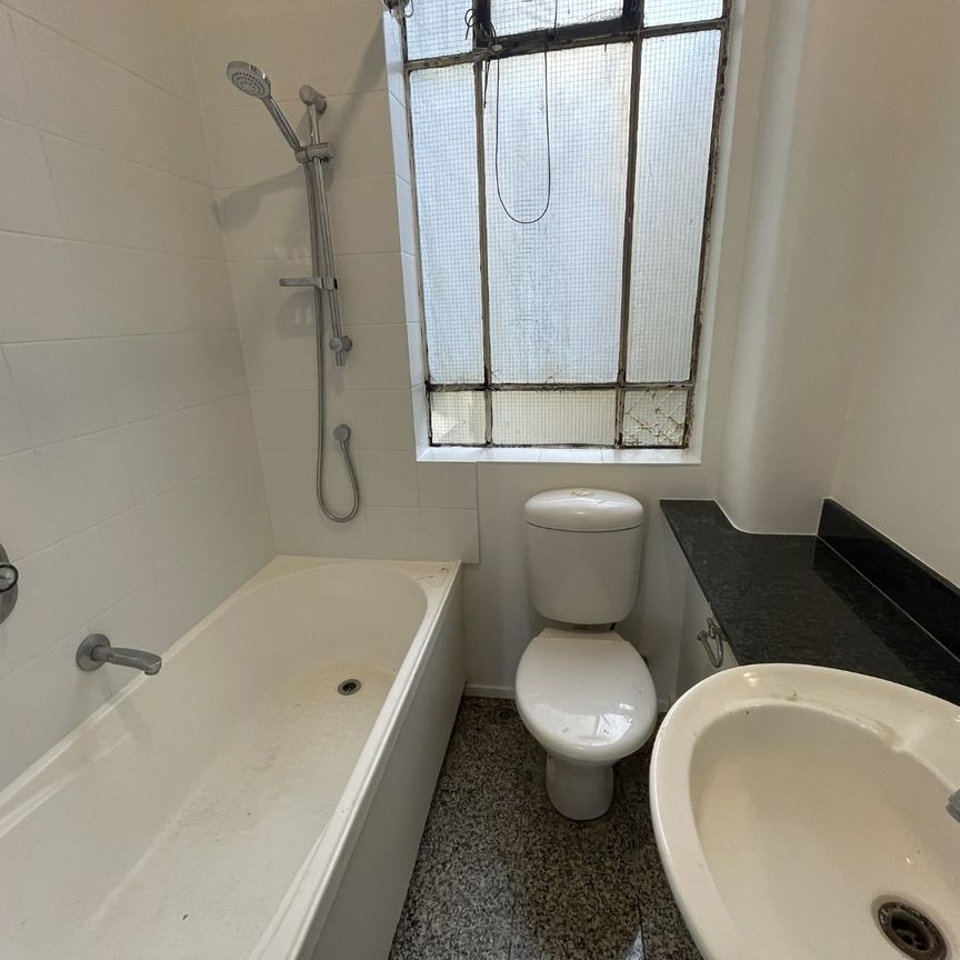 Renovated Character Apartment - Photo 1