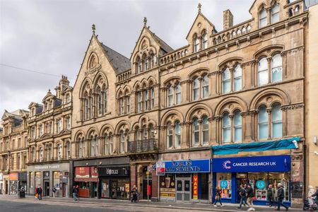 3 bed apartment to rent in Grainger Street, City Centre, NE1 - Photo 2