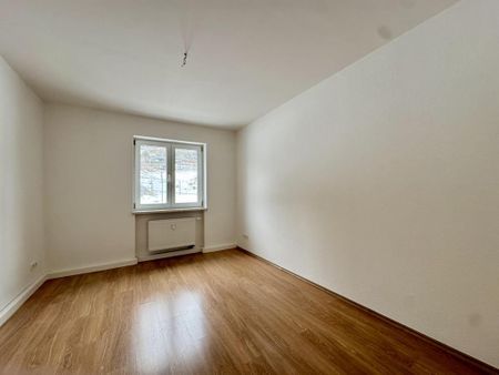 Helle 4-Raum Wohnung im Zentrum von Gelenau - Photo 3