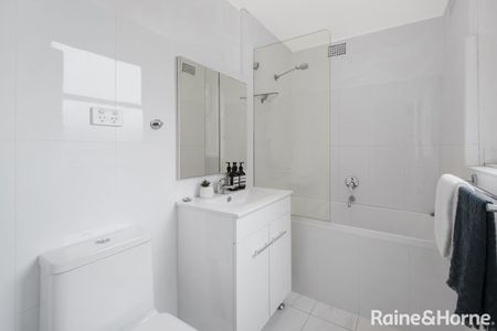 North-Facing Apartment in Prime Mosman Location - Photo 5