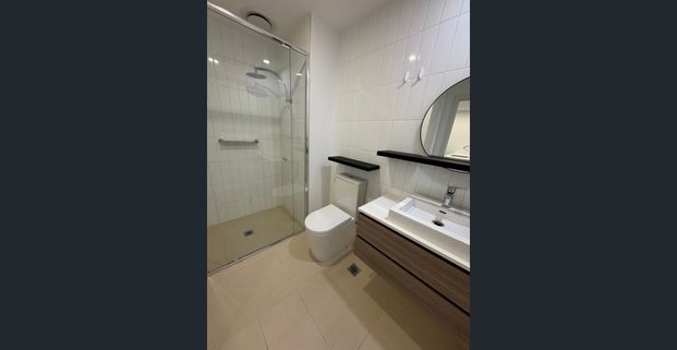 Fully Furnished 2 Bedrooms 2 Bathroom apartment - Photo 1