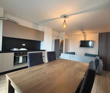 Inchiriez Apartament 2 camere zona South Side - Photo 2