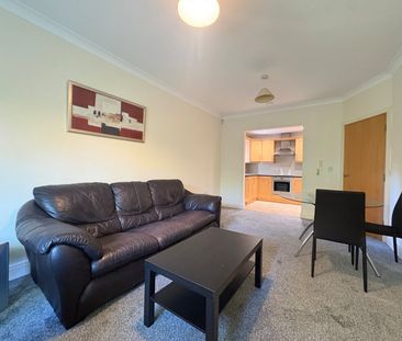 2 bedroom apartment to rent - Photo 3