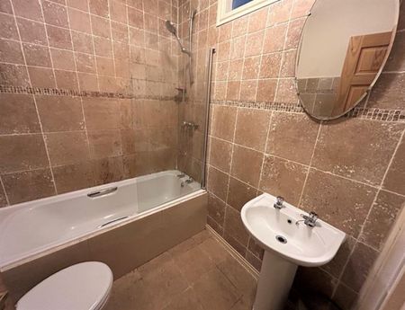 2 Bedroom Terraced To Let - Photo 4