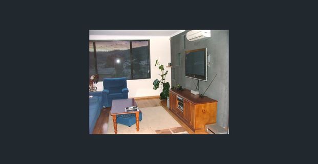 Refreshed 3 Bedroom Home - Photo 1