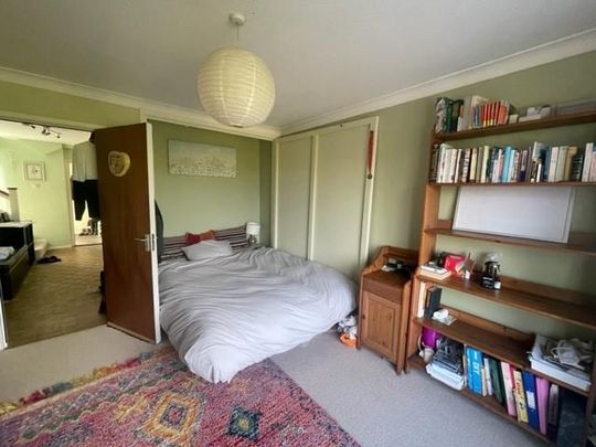1 bedroom in a house share to rent - Photo 1
