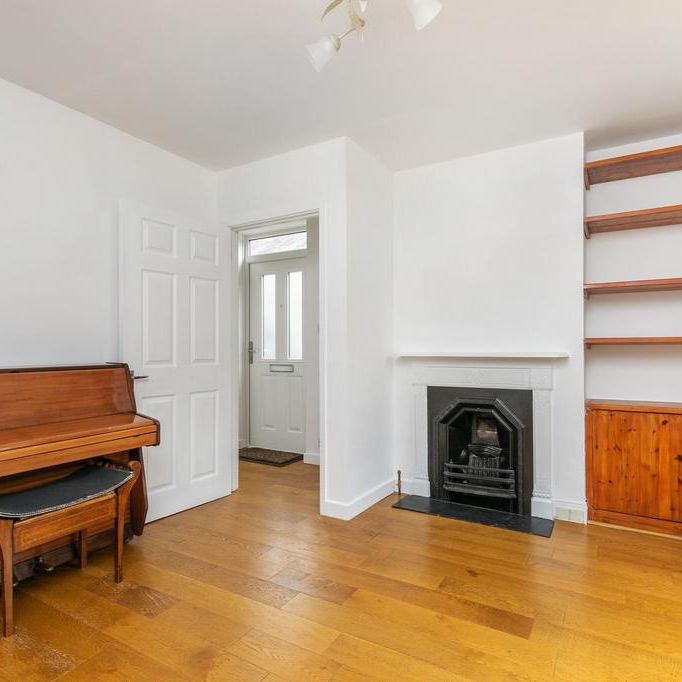 3 bedroom end of terrace house to rent - Photo 1