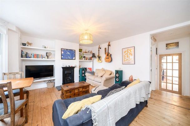 1 bedroom flat to rent - Photo 1