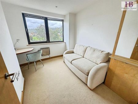 2 bedroom apartment to rent - Photo 3